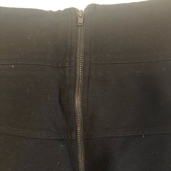 Aritzia High waisted black skirt - Picture 2 of 3